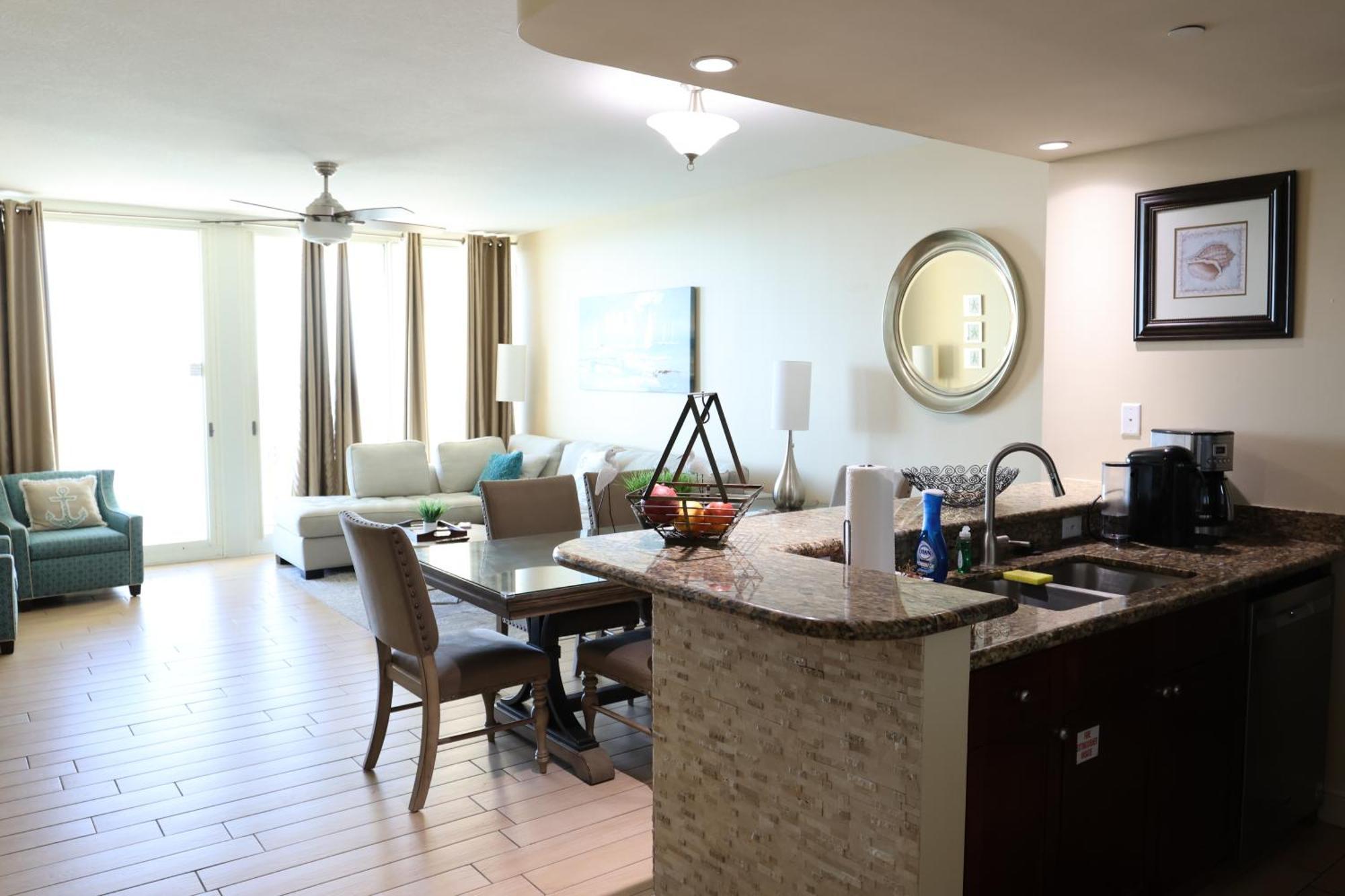 Aqua 1504 Beachfront Condo With Free Beach Chairs Panama City Beach Zewnętrze zdjęcie